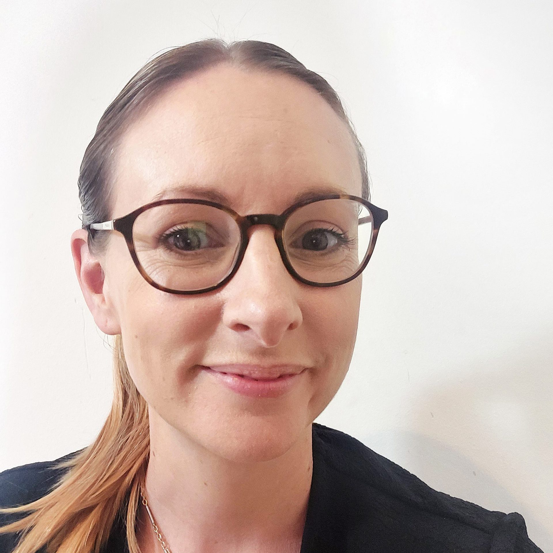 Clare, Project Manager