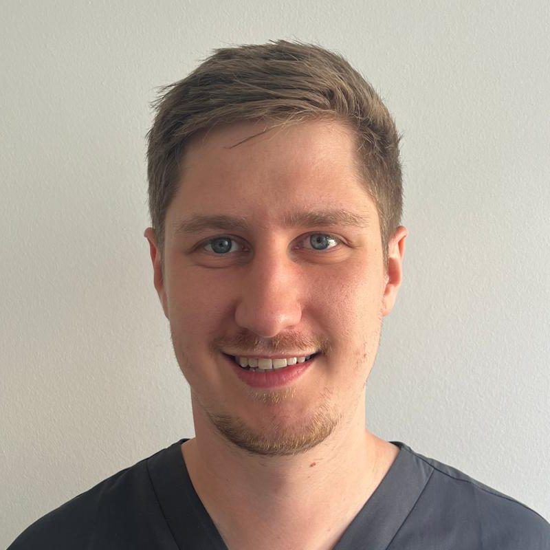 Kernius, Dental Therapist